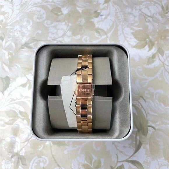 Fossil BQ3321 Laney Three-Hand Rose-Gold-Tone Stainless Steel Watch - Picture 3 of 5